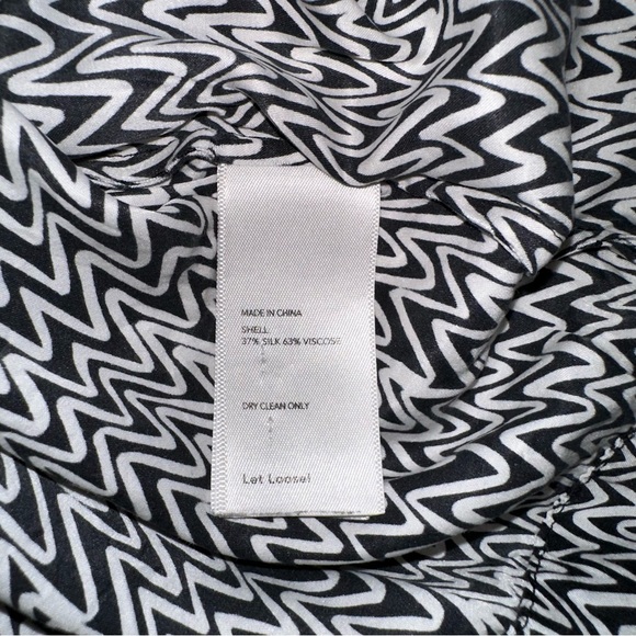 Kate Spade Saturday Zig Zag Black And White Silk Blend Blouse MEDIUM - Picture 4 of 7